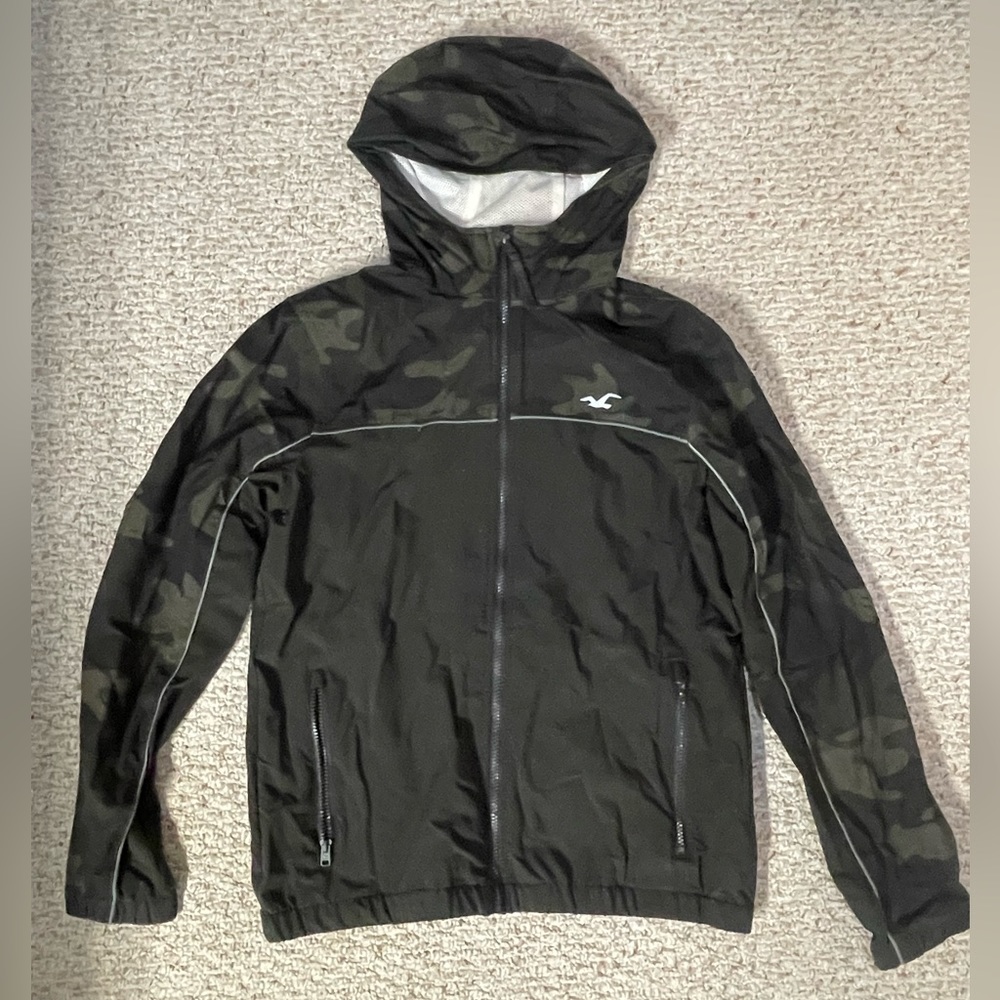 Hollistor Rain Jacket. Size M. Camouflage.